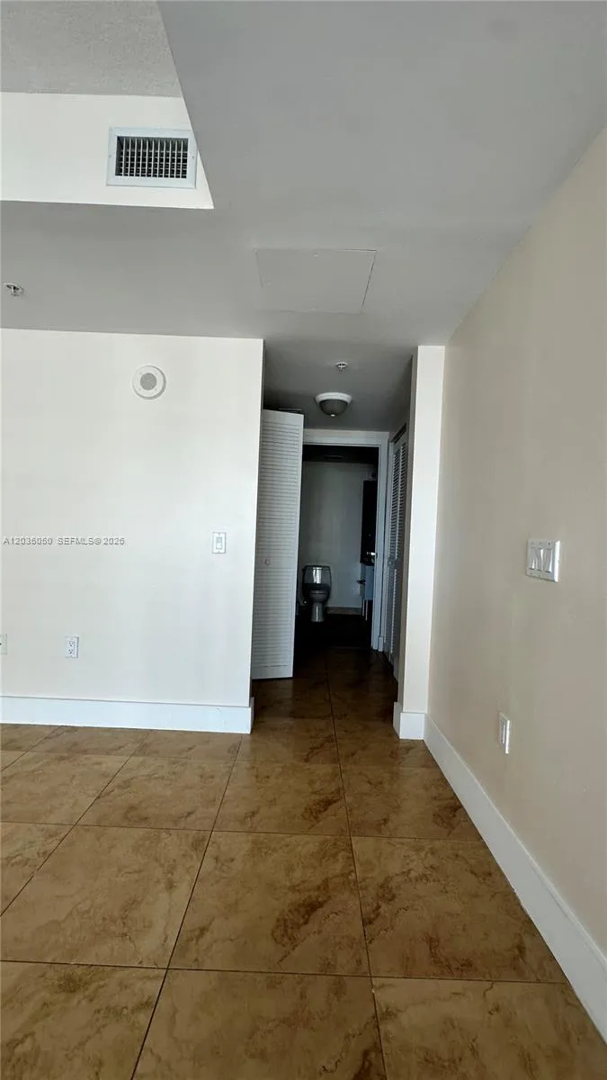 41 SE 5th St #1104 Miami, FL 33131