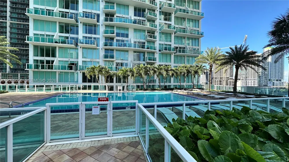 41 SE 5th St #1104 Miami, FL 33131