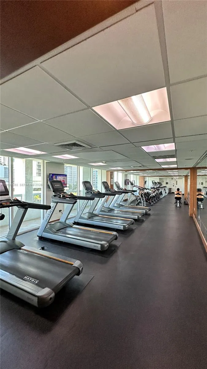 41 SE 5th St #1104 Miami, FL 33131