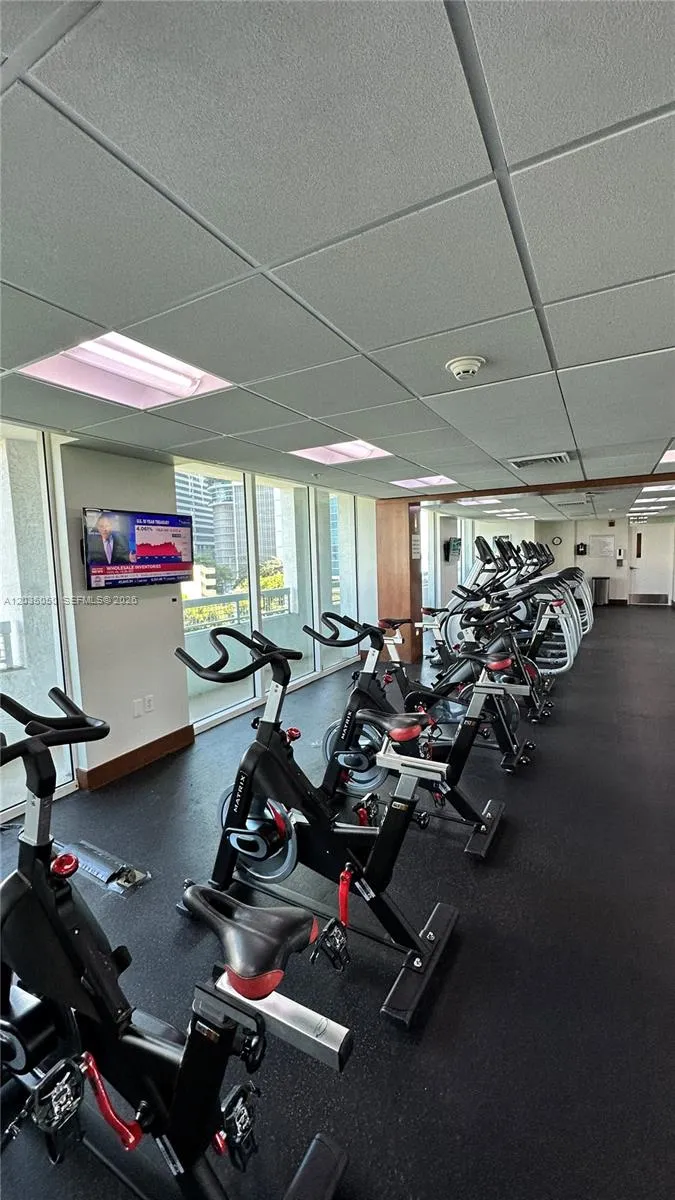 41 SE 5th St #1104 Miami, FL 33131