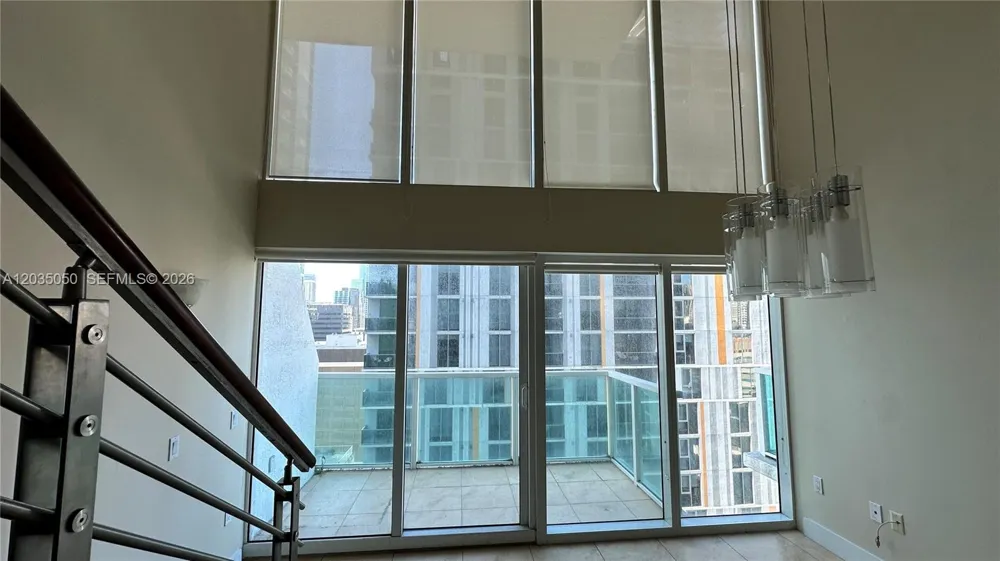 41 SE 5th St #1104 Miami, FL 33131