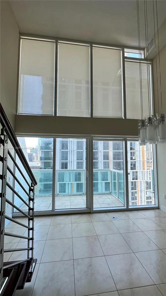 41 SE 5th St #1104 Miami, FL 33131