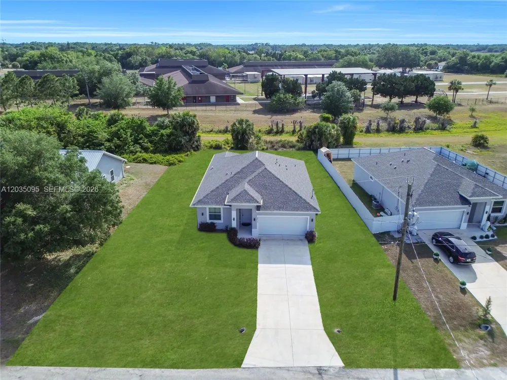 2013 Inglewood La Belle, FL 33935