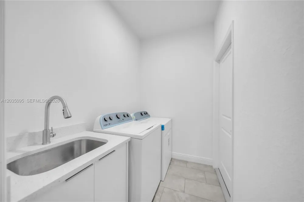 2013 Inglewood La Belle, FL 33935