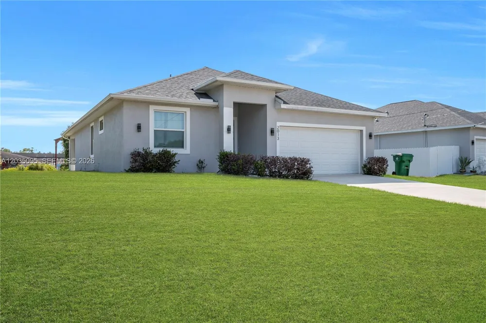 2013 Inglewood La Belle, FL 33935