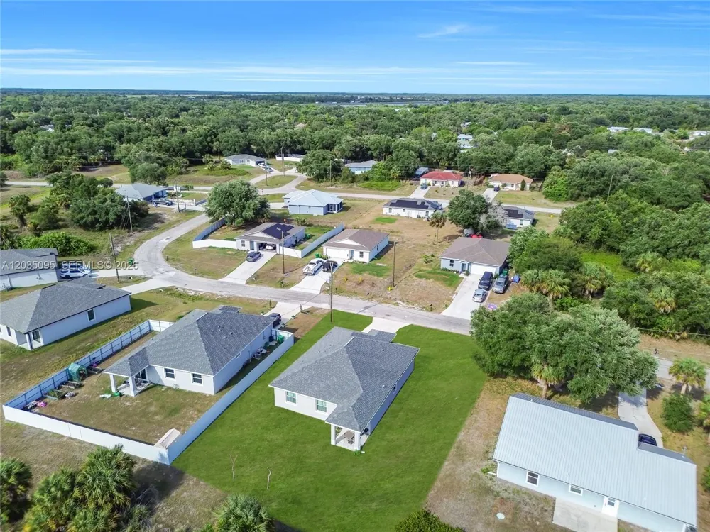 2013 Inglewood La Belle, FL 33935