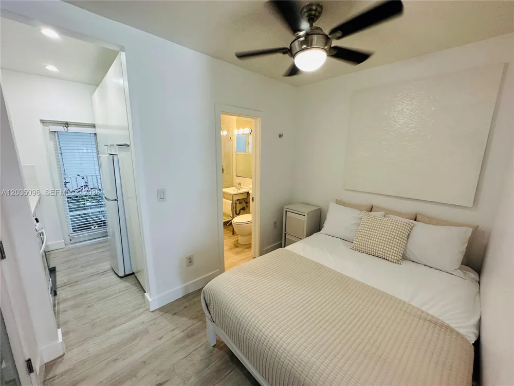 745 13th St #6 Miami Beach, FL 33139