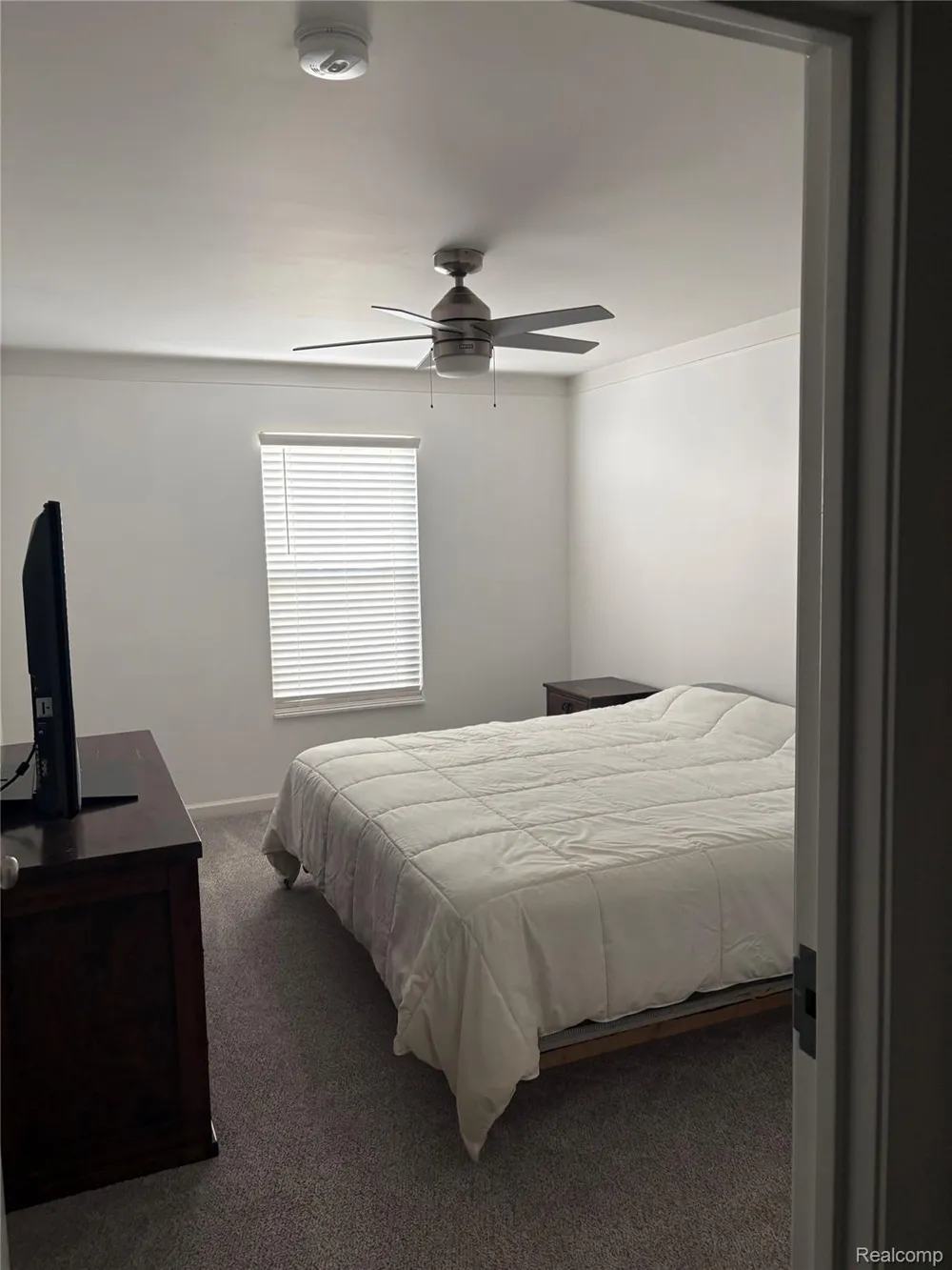 35050 Newport Court New Baltimore City, MI 48047