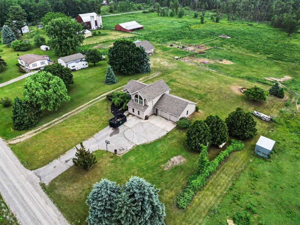 15530 Snauble Avenue NE Solon Township, MI 49319