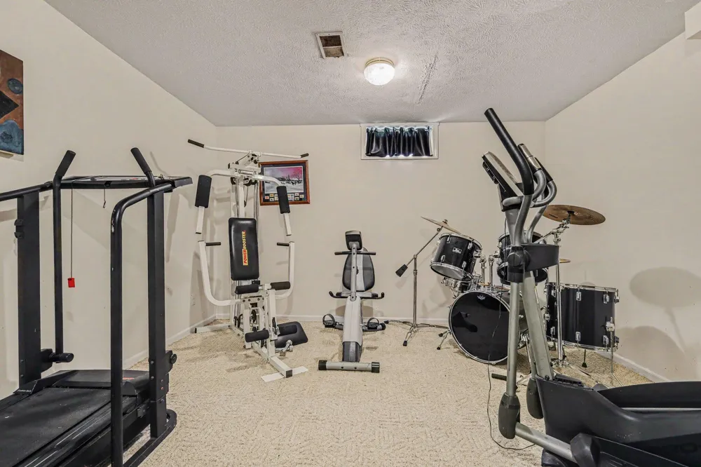 15530 Snauble Avenue NE Solon Township, MI 49319