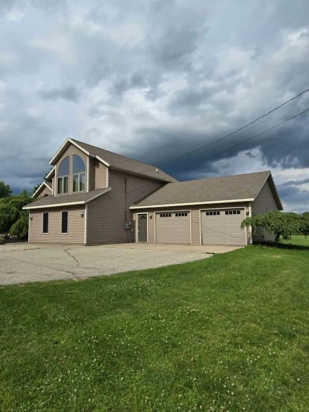 15530 Snauble Avenue NE Solon Township, MI 49319