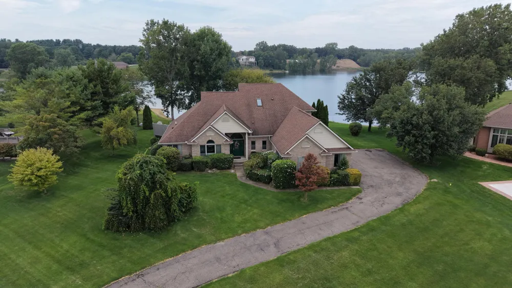 9216 Mirage Lake Drive York Charter Township, MI 48160