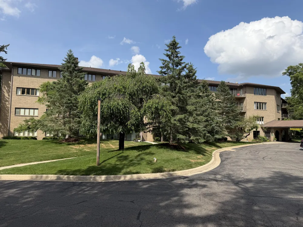 4040 Greenleaf Circle #409 Kalamazoo City, MI 49008