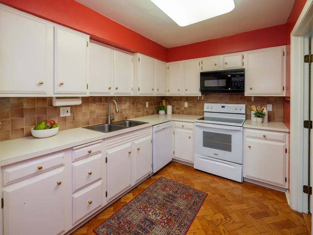 4040 Greenleaf Circle #409 Kalamazoo City, MI 49008