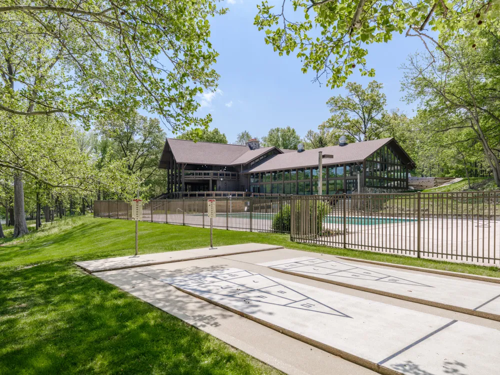 4040 Greenleaf Circle #409 Kalamazoo City, MI 49008