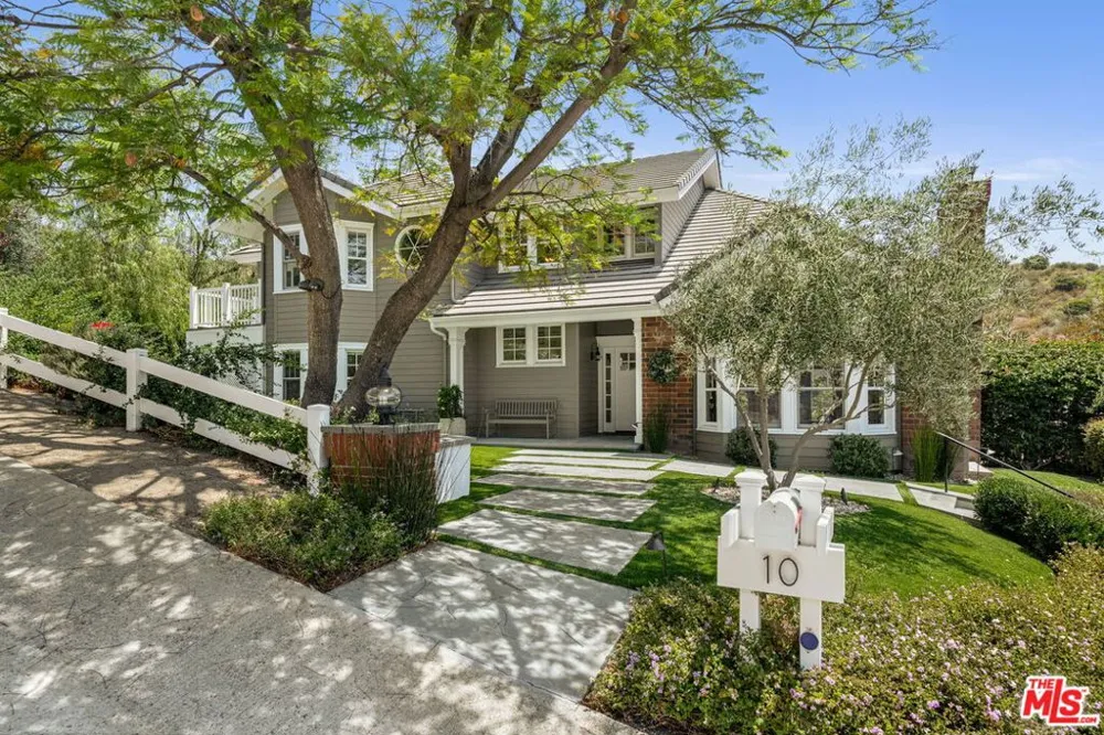 10 Holster Lane Bell Canyon, CA 91307