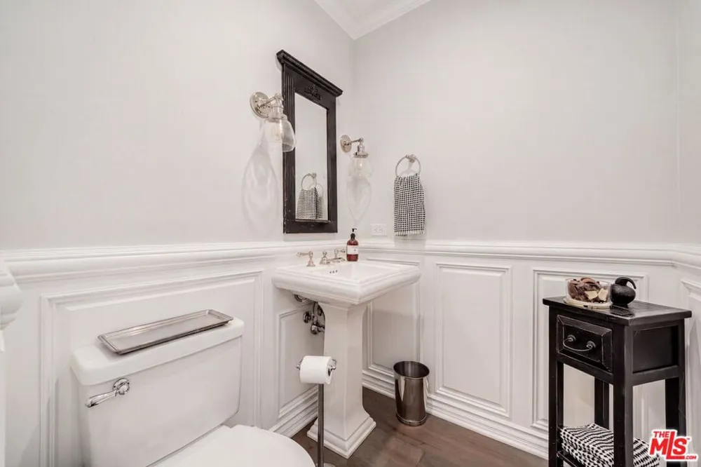 10 Holster Lane Bell Canyon, CA 91307