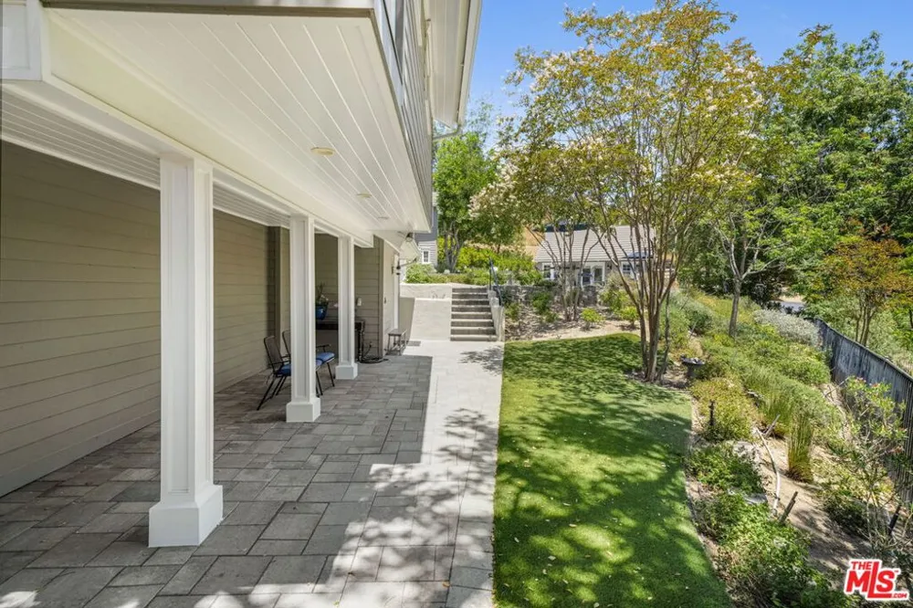 10 Holster Lane Bell Canyon, CA 91307