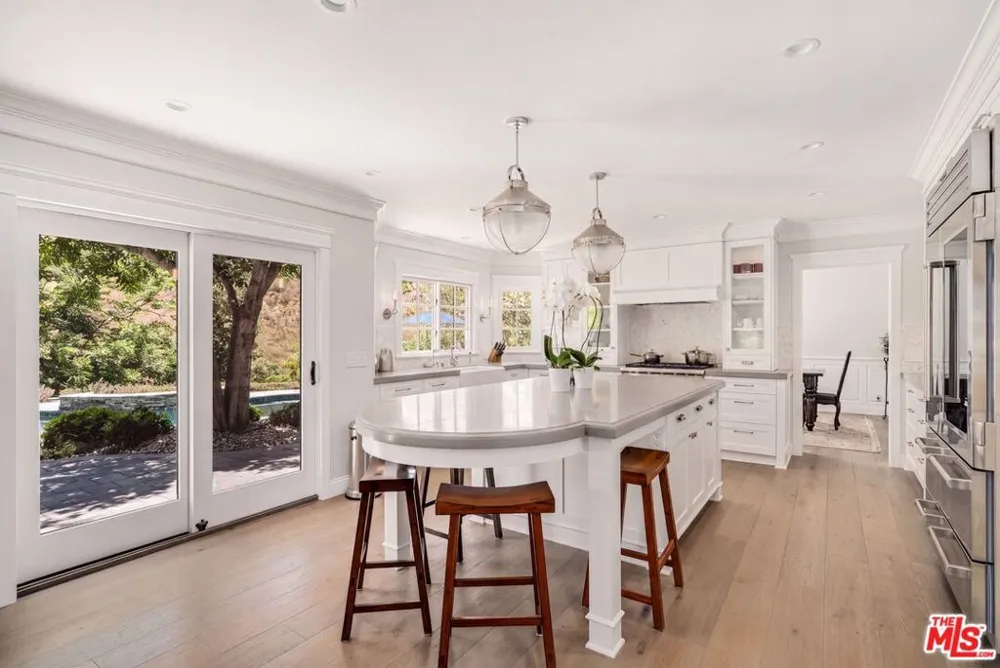 10 Holster Lane Bell Canyon, CA 91307