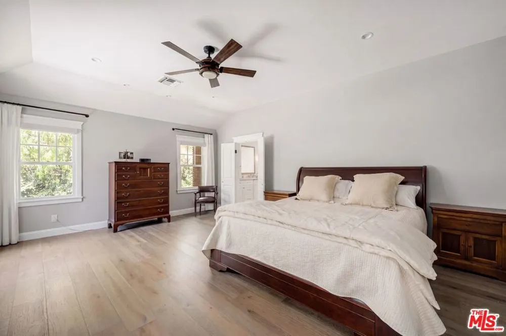 10 Holster Lane Bell Canyon, CA 91307