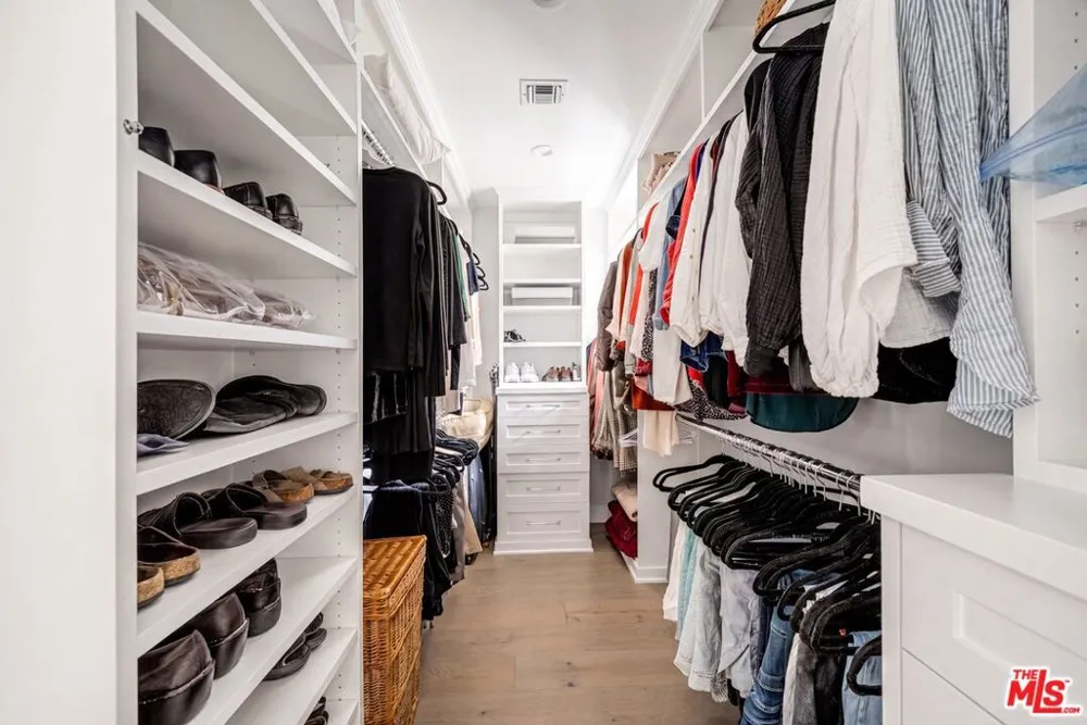 10 Holster Lane Bell Canyon, CA 91307