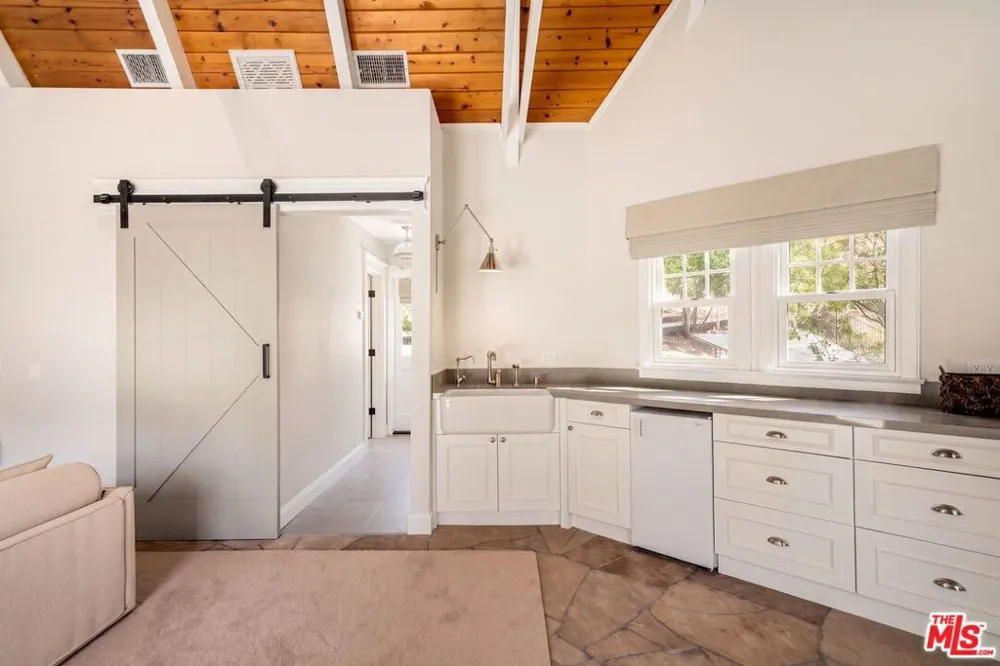 10 Holster Lane Bell Canyon, CA 91307