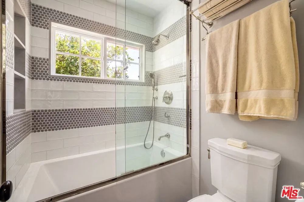 10 Holster Lane Bell Canyon, CA 91307