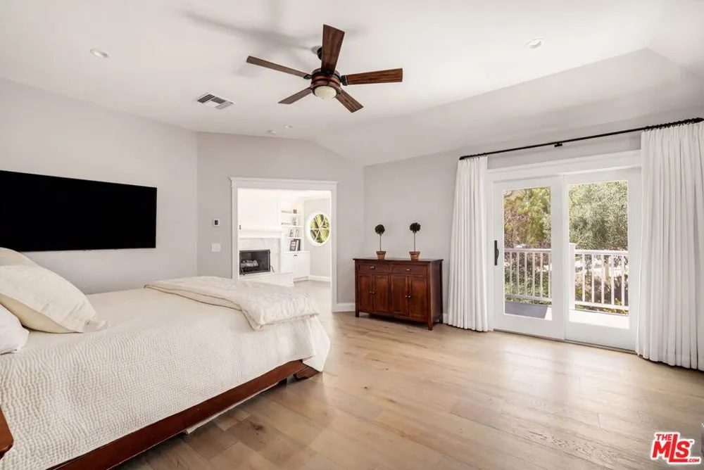 10 Holster Lane Bell Canyon, CA 91307