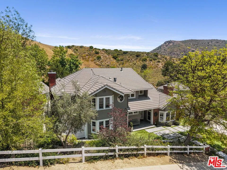 10 Holster Lane Bell Canyon, CA 91307