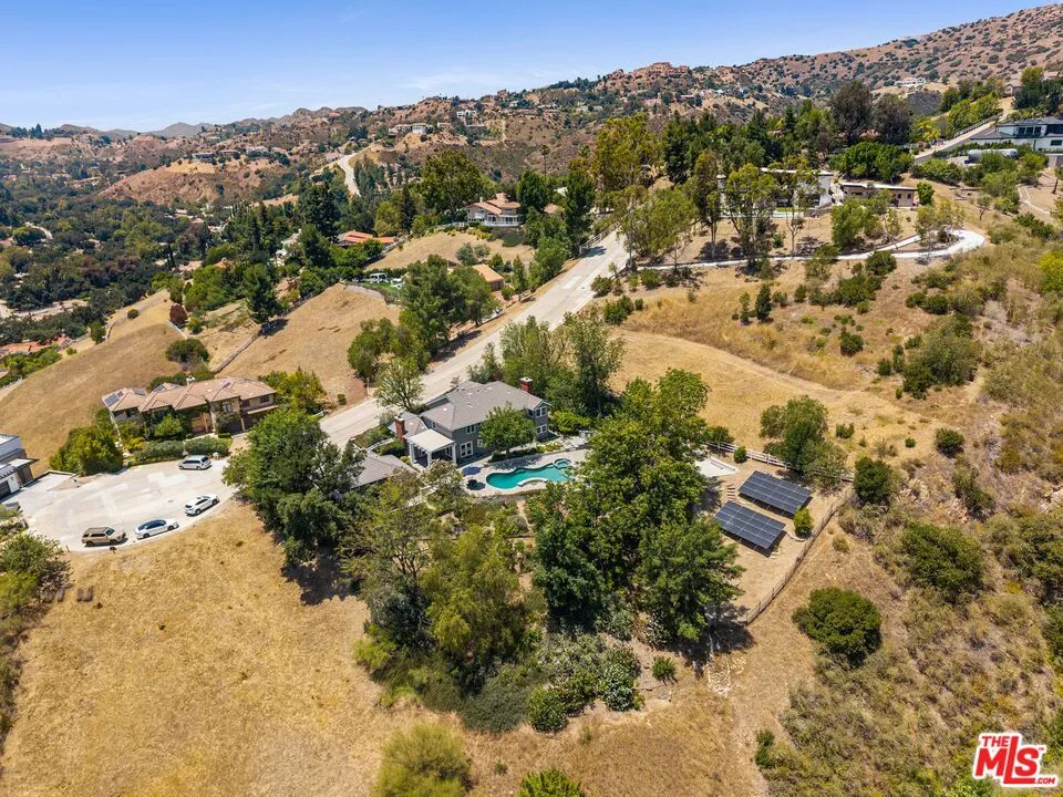 10 Holster Lane Bell Canyon, CA 91307