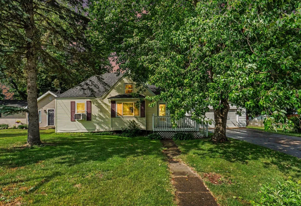 312 Mechanic Street Stockbridge, MI 49285
