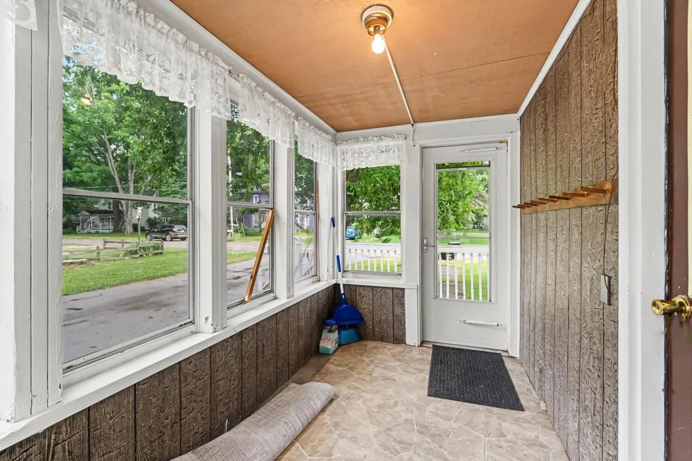 312 Mechanic Street Stockbridge, MI 49285