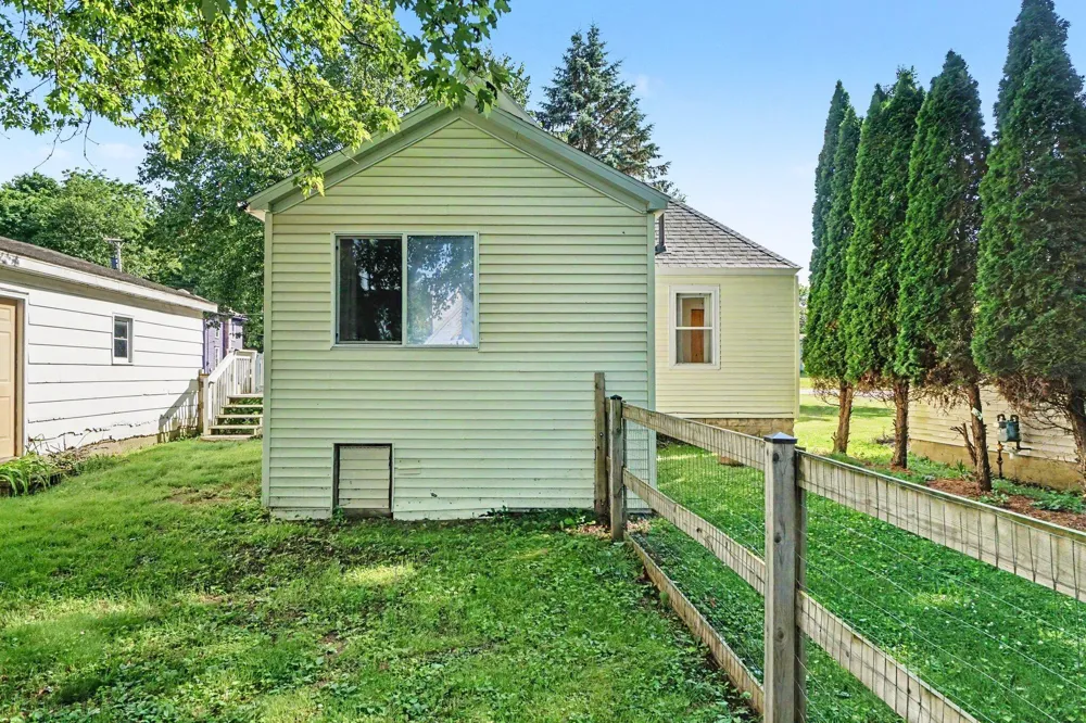 312 Mechanic Street Stockbridge, MI 49285