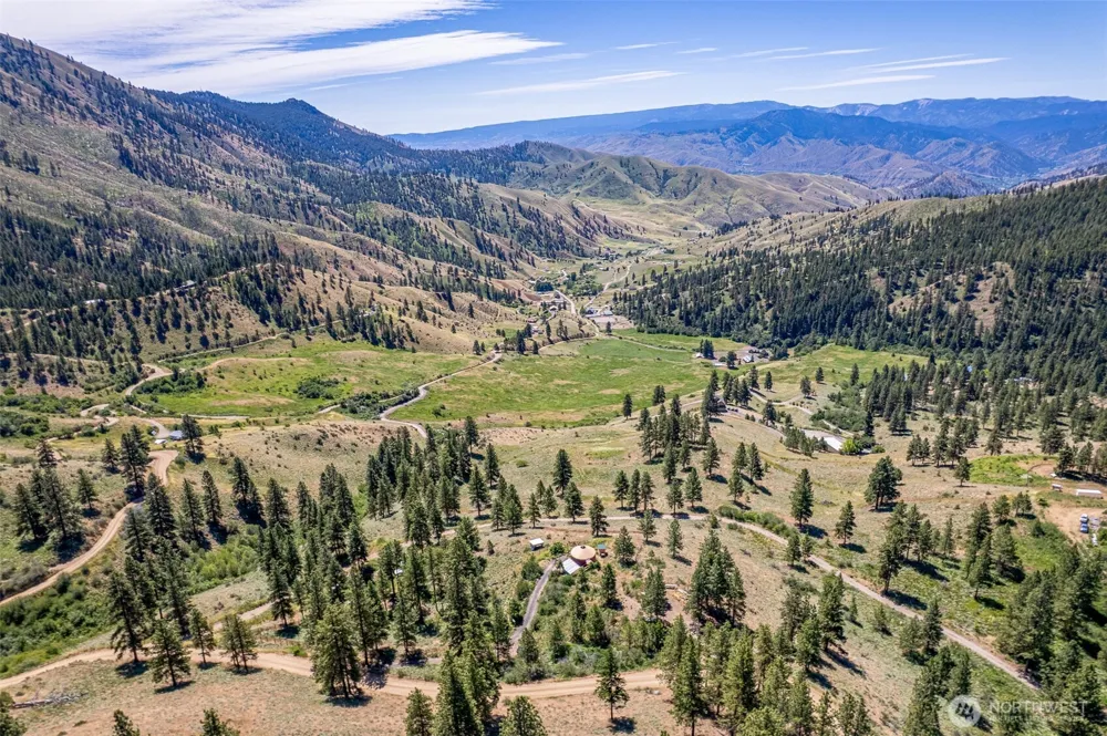 9750 Nahahum Canyon Road Cashmere, WA 98815