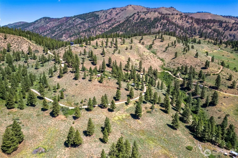 9750 Nahahum Canyon Road Cashmere, WA 98815
