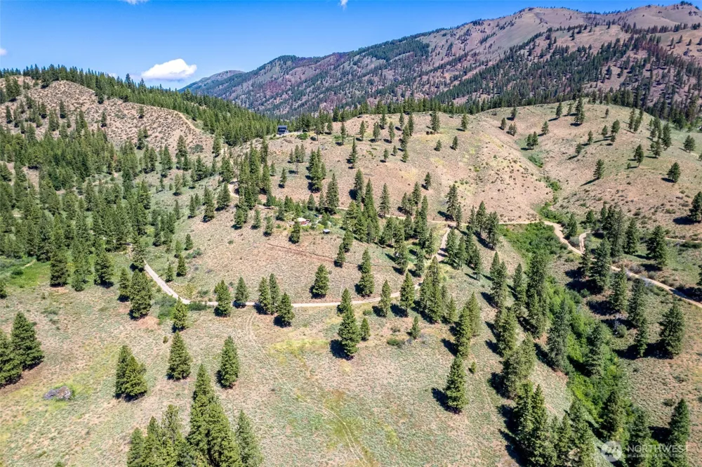 9750 Nahahum Canyon Road Cashmere, WA 98815
