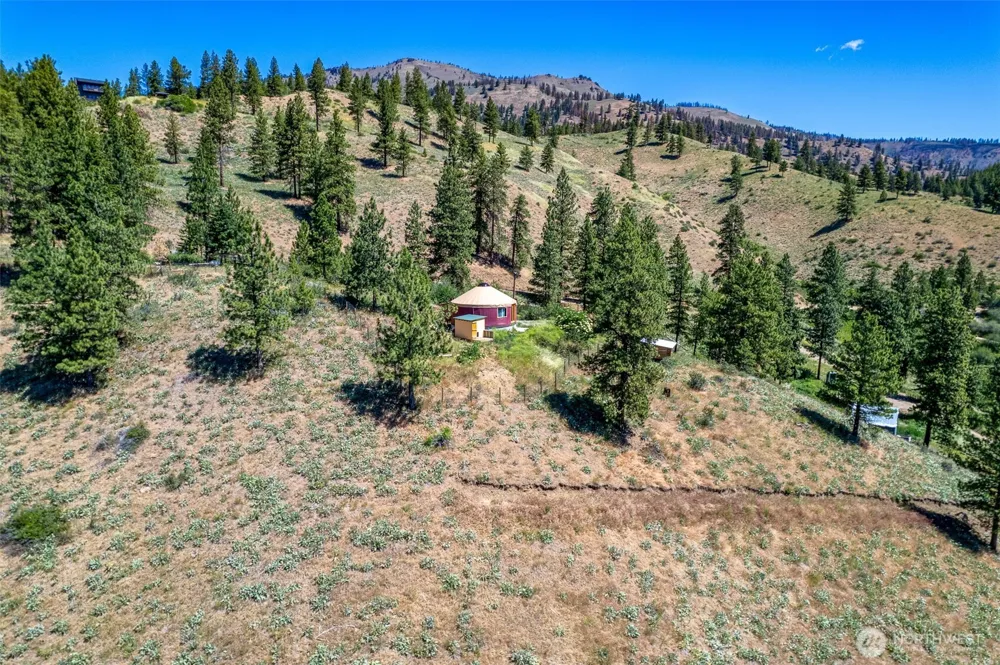 9750 Nahahum Canyon Road Cashmere, WA 98815