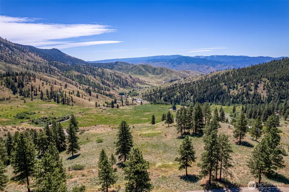 9750 Nahahum Canyon Road Cashmere, WA 98815