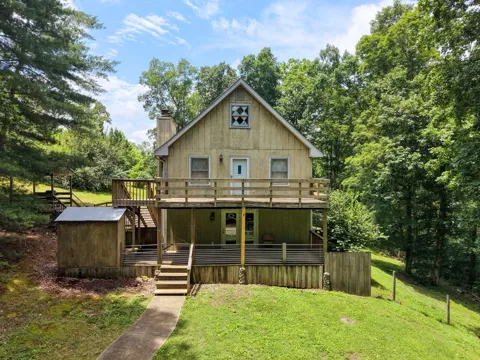 1040 Rustic Hills Dr
