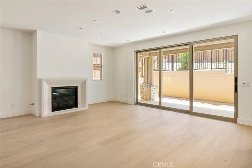 187 E Palm Street E Altadena, CA 91001