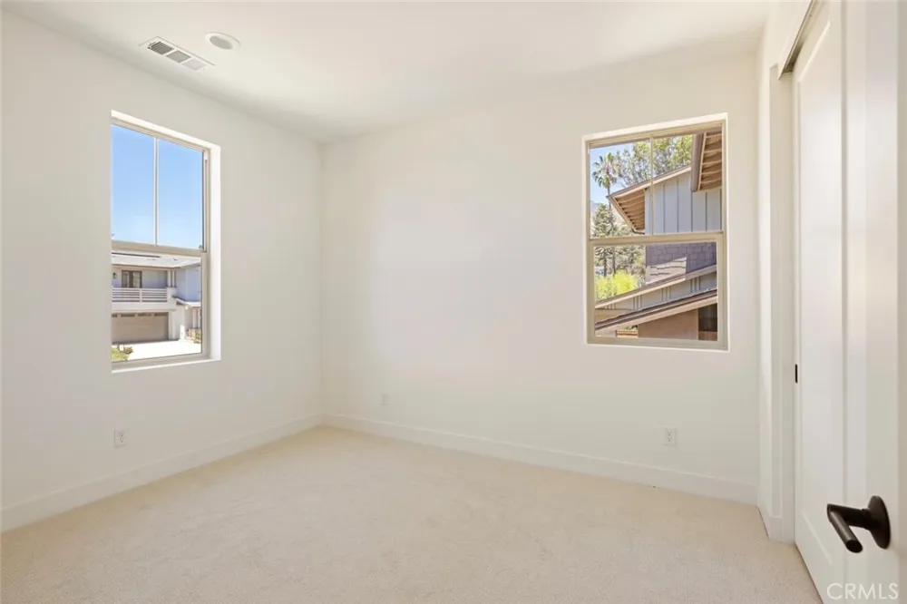 187 E Palm Street E Altadena, CA 91001
