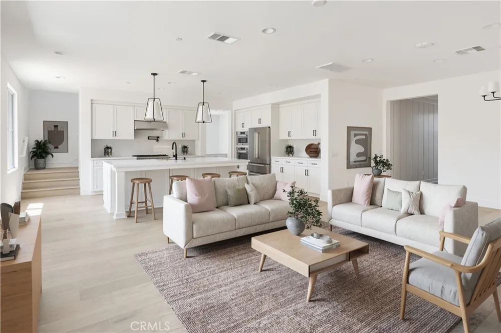 187 E Palm Street E Altadena, CA 91001