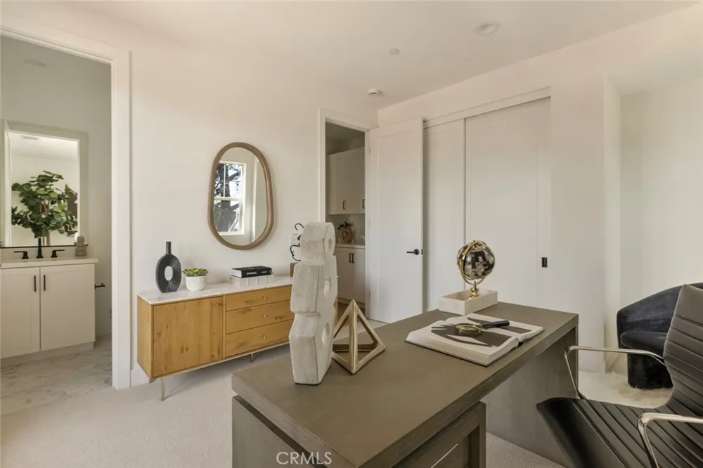 187 E Palm Street E Altadena, CA 91001