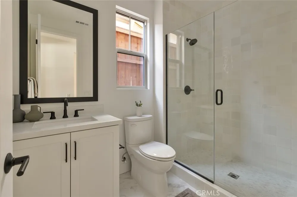 187 E Palm Street E Altadena, CA 91001