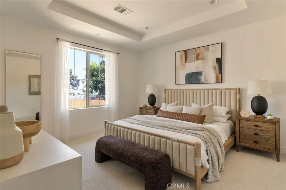187 E Palm Street E Altadena, CA 91001