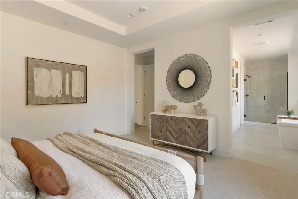 187 E Palm Street E Altadena, CA 91001