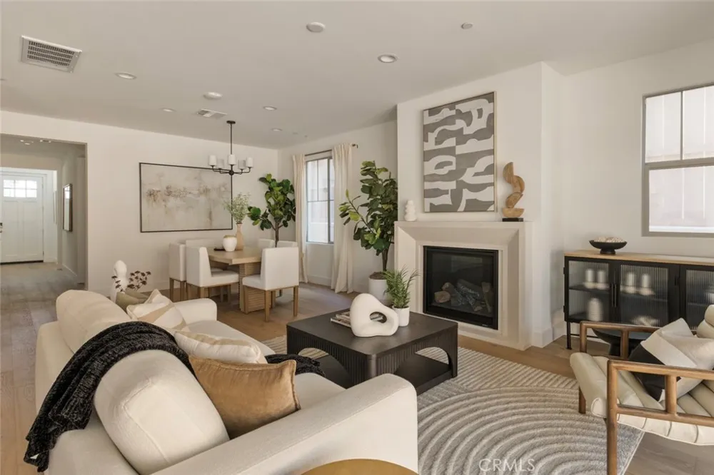 187 E Palm Street E Altadena, CA 91001