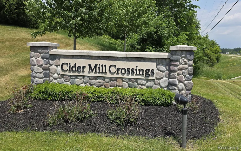9758 Home Court Tyrone Township, MI 48430