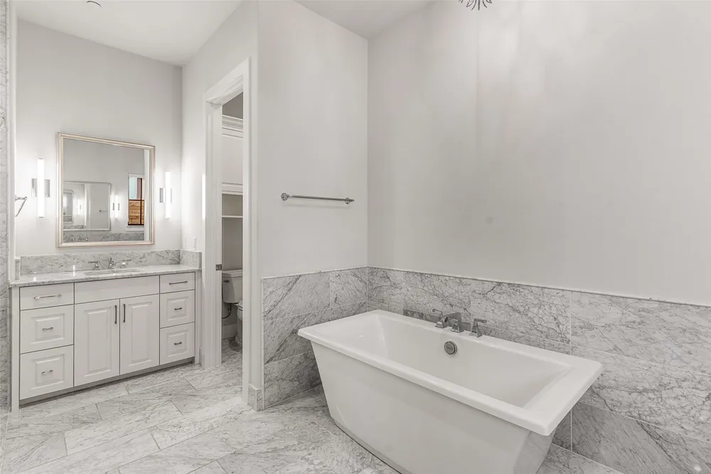 2800 Lakeside Parkway #102 Flower Mound, TX 75022