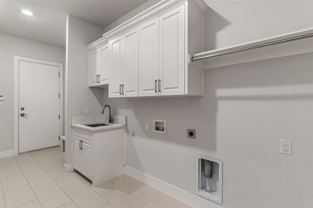 2800 Lakeside Parkway #102 Flower Mound, TX 75022